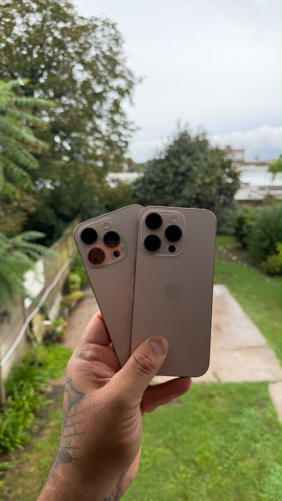 iPhone Pro Natural Titanium - equipos A+ seleccionados